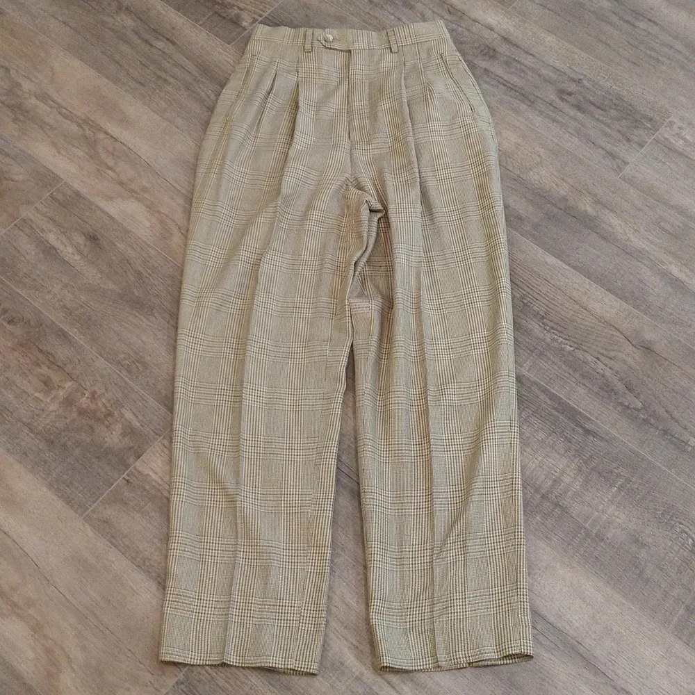 Women's Mark Shale Blazer and Pant Set Size 8‎ Gold and Plaid